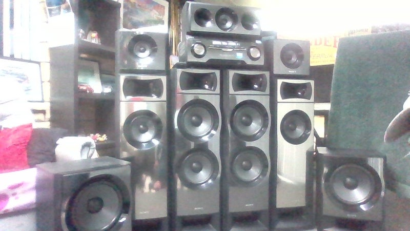 SUROUND SOUND SYSTEM Carousel 1