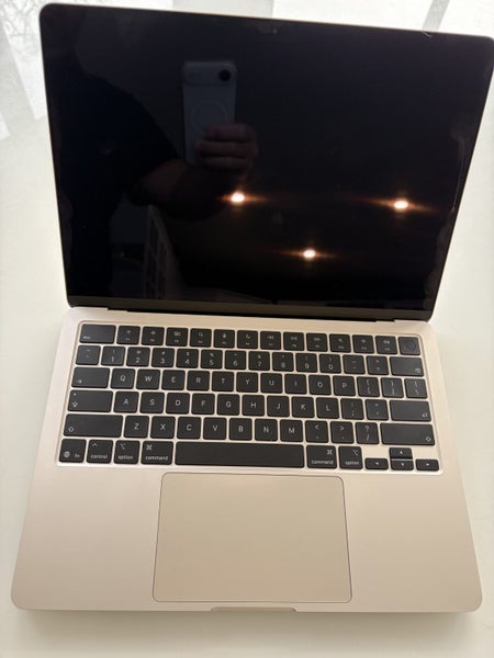 Apple Mac Air 13 inch Carousel 1