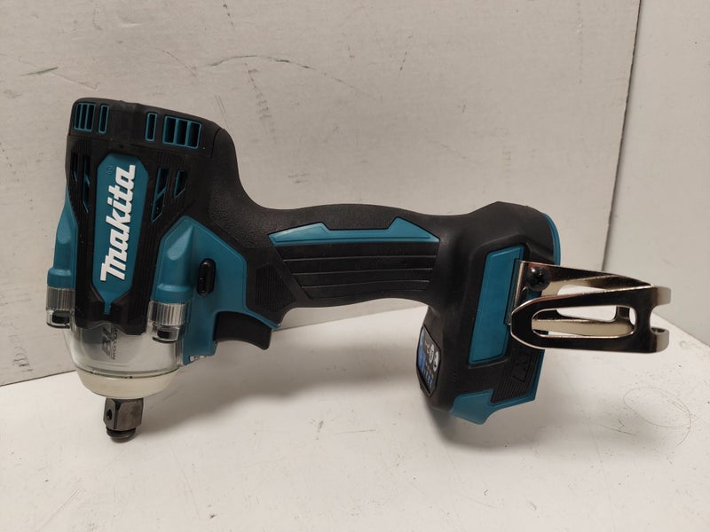 Makita Impact Wrench Kit - DTW300 1/2" BL 18V 2021 - A13108682-2 Carousel 2