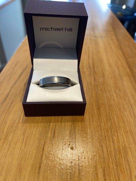 Large Men’s tungsten wedding ring size Z