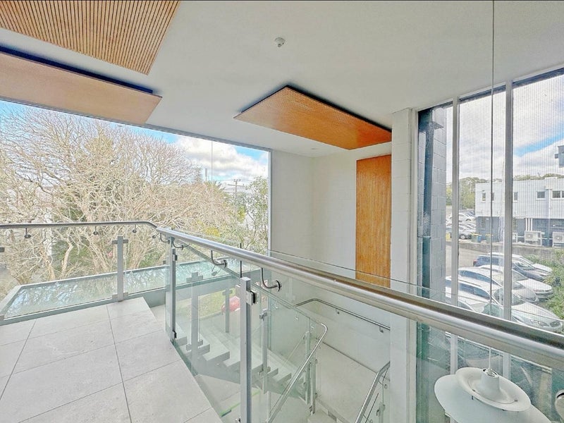 gallery carousel 2