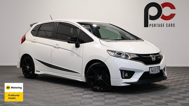 2016 Honda Jazz RS 1.5P/6MT/HA/5DR/5