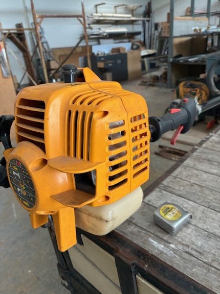 CHAINSAW PRUNING Carousel 2