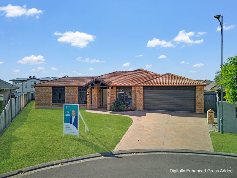 Impeccable Family Living in Hanna Place