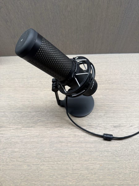 HyperX Quadcast S Carousel 1