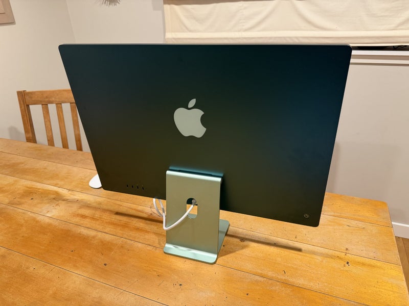 Apple iMac 24-inch M1 2021 – 16GB RAM / 1TB SSD – Green Carousel 2