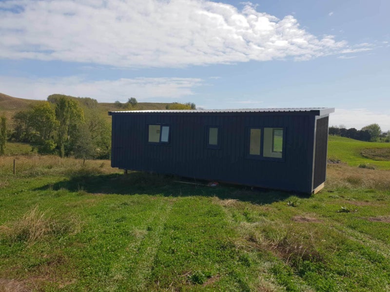 30m² Ready-Built Off-Grid Cabin / Tiny House – Solar + Gas + UV Water Carousel 2