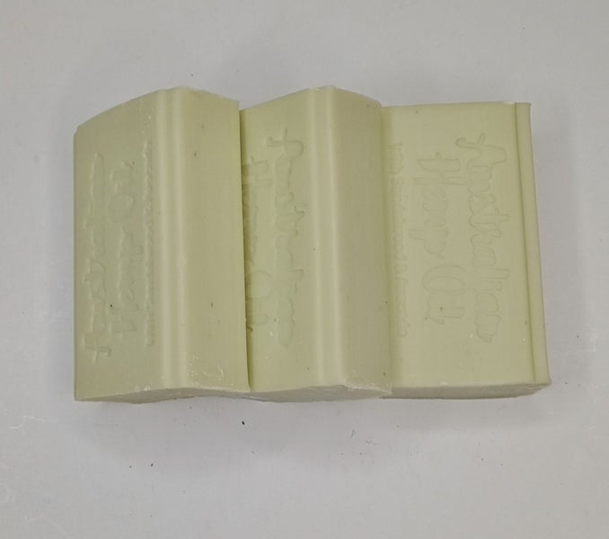 Cloverfields Australian Hemp Oil Soap 3 x 150g Bars Carousel 2