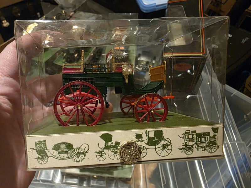 Vintage Brumm Italy 1/43 Die-cast Carriage - No.11 Dog Cart (1830) Carousel 1