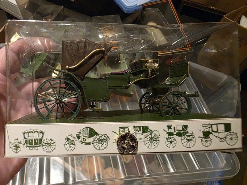 Vintage Brumm Italy 1/43 Diecast Carriage - No.11 Dog Cart (1830) Carousel 1