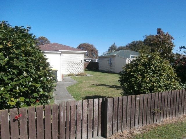 Image 1 of 16