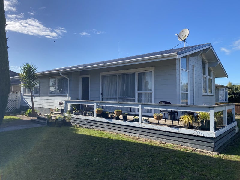 Image 1 of 8