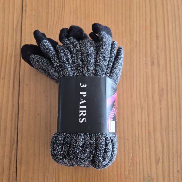 3 Pack of Wool Socks Sz 6- 11 Carousel 2