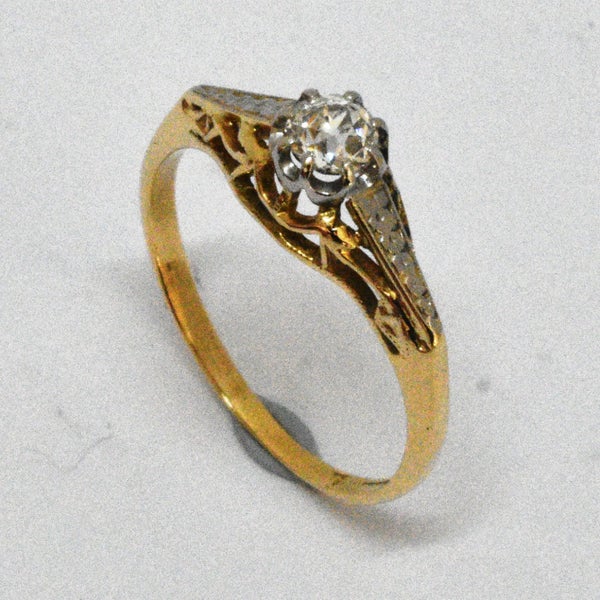 18ct Hand Finished Estate Diamond Solitaire Ring Estate Value $1,850.- Carousel 1