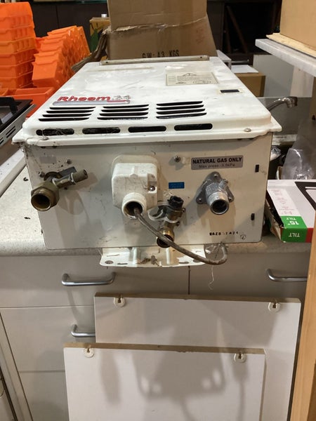 Rheem 24 Continuous Hot Water Unit - #5776. Carousel 2