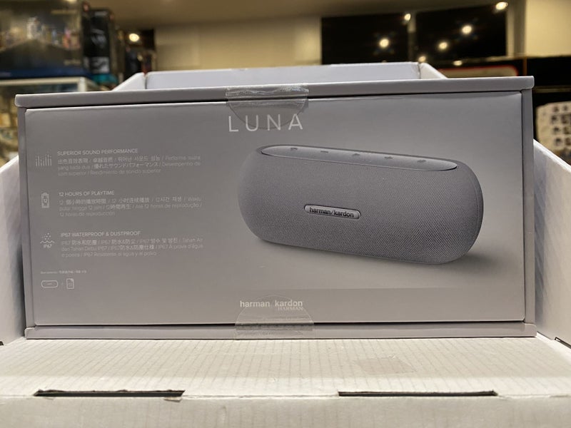 Harman Kardon Luna Portable Bluetooth Speaker + AfterPay Carousel 8