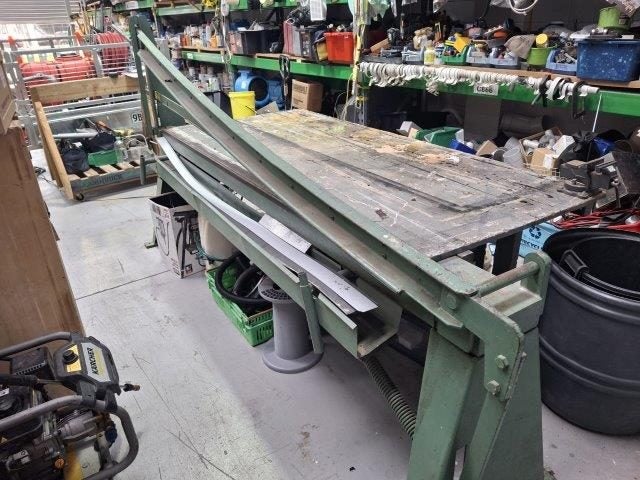 2.4m x 1.2m Guillotine and Folder for 0.55 Galvanised Iron. Carousel 1
