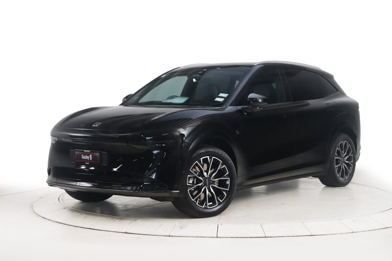 The Shenzhen Spin: Why Zeekr is the Sporty Premium Play for the North — image 3