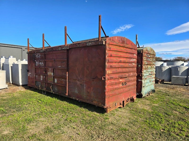 KP Railway Wagons x 2 Carousel 2