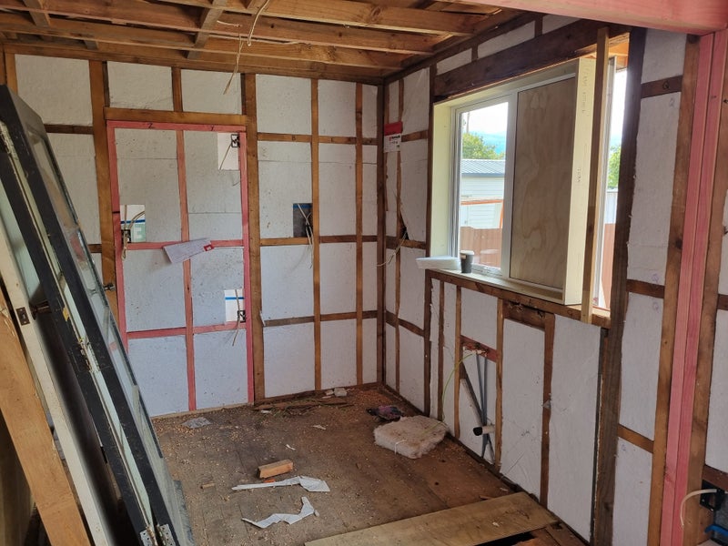 Flawless insulation installer Carousel 2