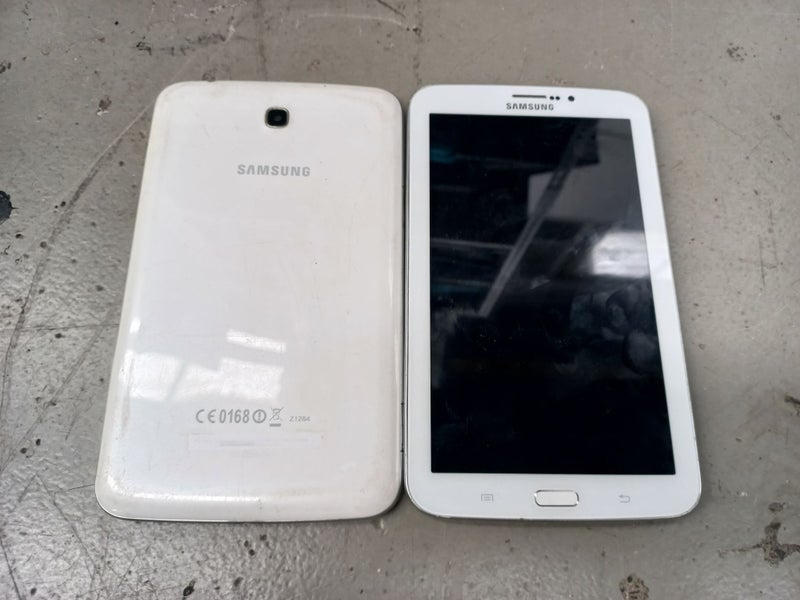 2 Samsung Galaxy White Tablets Carousel 2