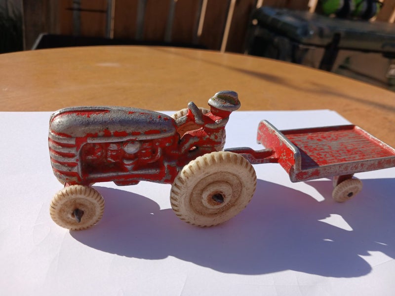 Fun ho tractor Carousel 1