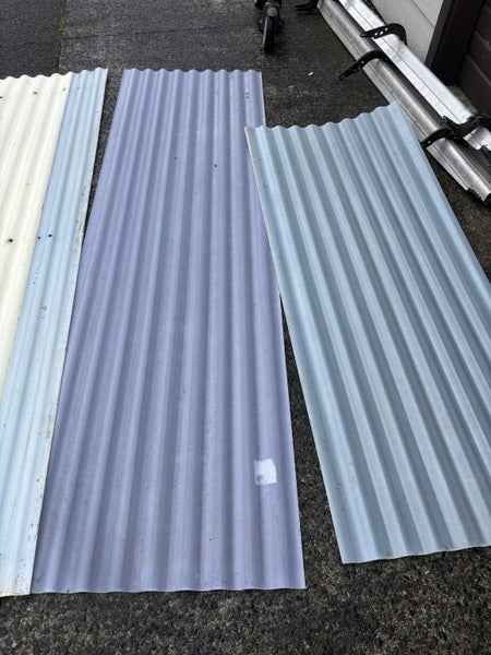 Corrugated polycarbonate roofing sheets - used Carousel 4