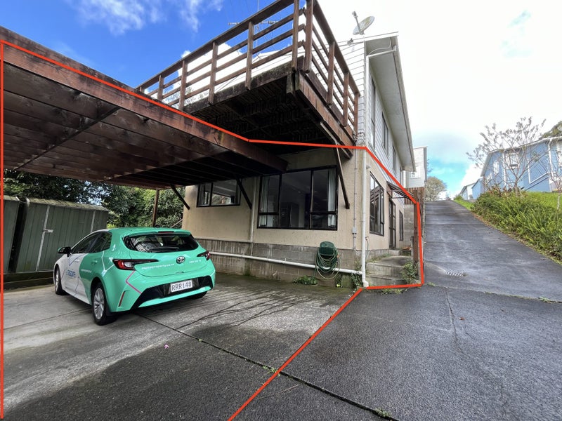 Image 1 of 7