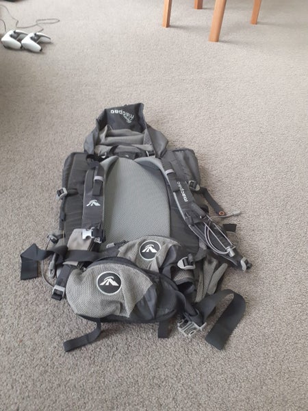 Macpac Amp Race 40 Backpack Carousel 2