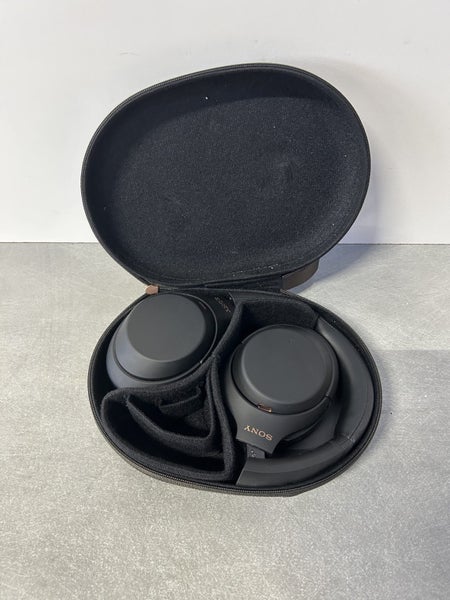Sony WH-1000XM4 Noise Cancelling Headphones – Excellent Condition Carousel 1