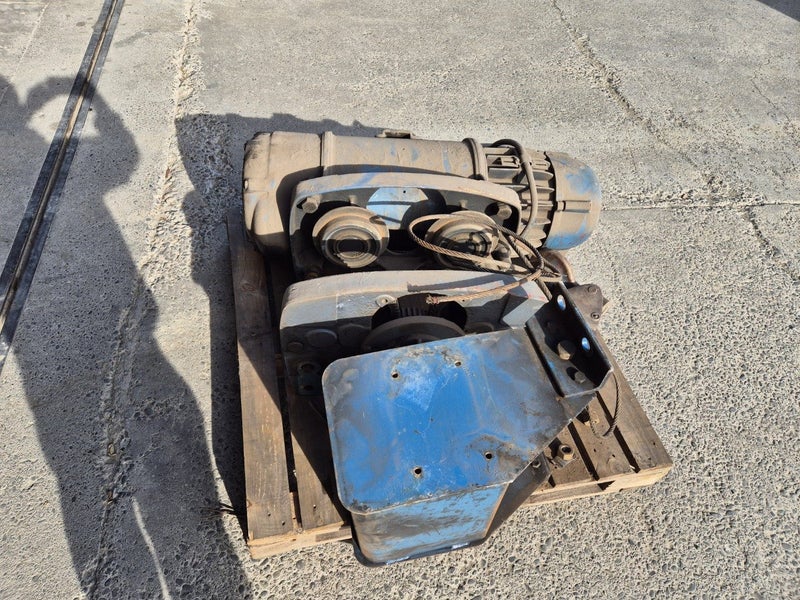 2 Ton Demag P20 Gantry Crane Carousel 7