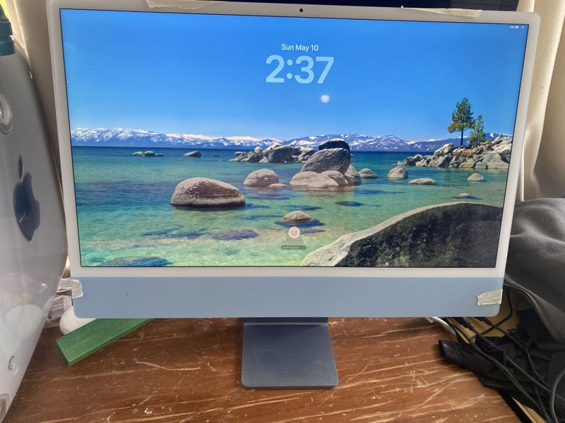 Apple iMac Blue 24 inch M1 - 512 SSD - 8 GB - 4 USB-C + ports FAULTY SCREEN Carousel 1