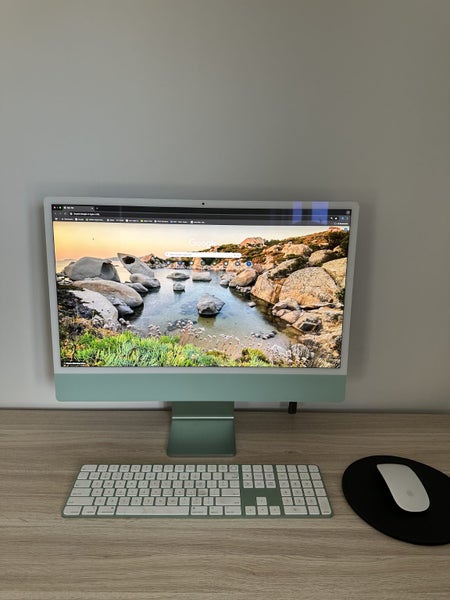 IMac desktop Carousel 1