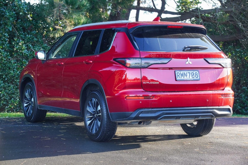 2025 Mitsubishi Outlander LS 2.5 2WD auto, photo 3