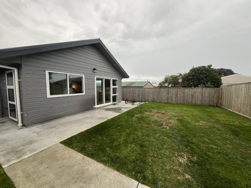 Image 1 of 8
