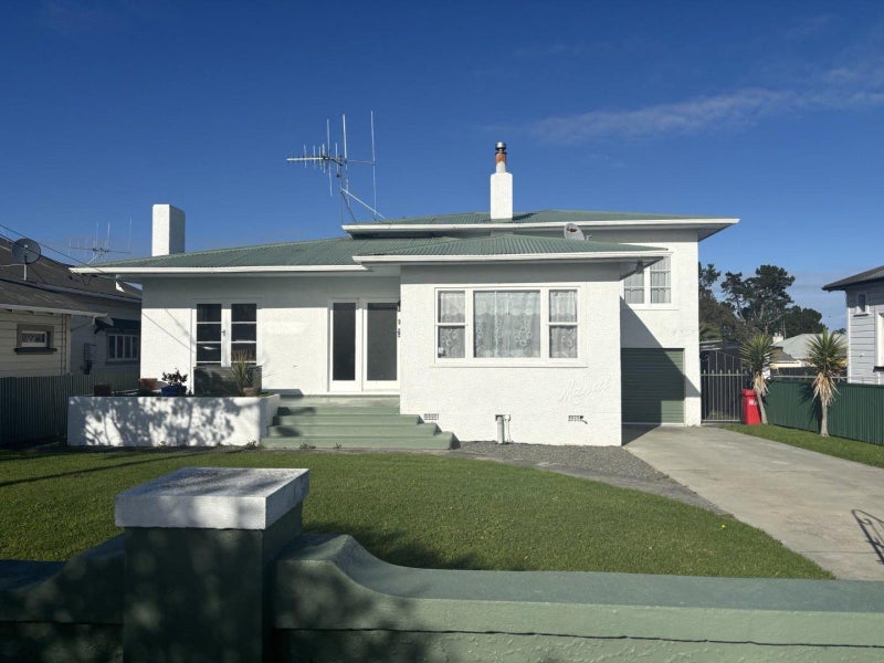 Image 1 of 20