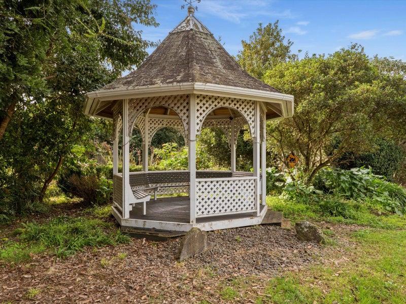 gallery carousel 16