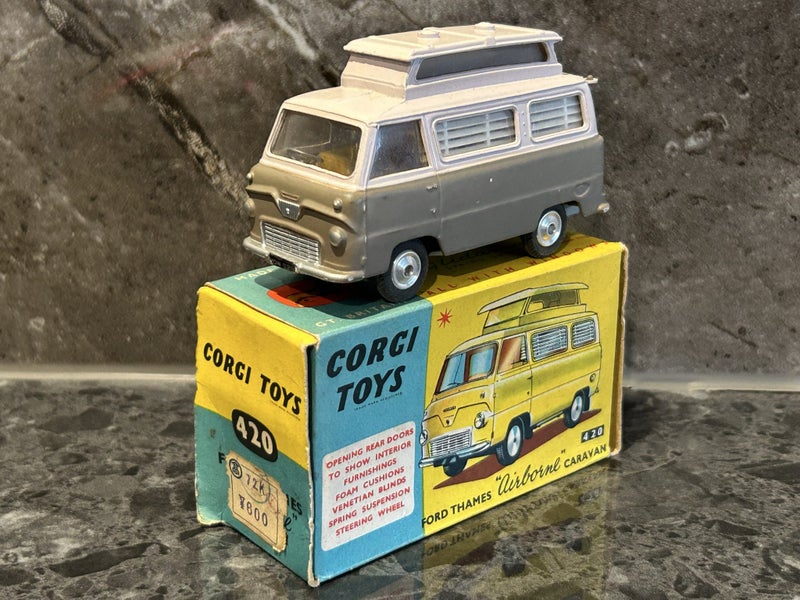 $1 Res FORD THAMES CARAVAN. CORGI TOYS. Made in GT BRITAIN. 1/43 #298 Carousel 2