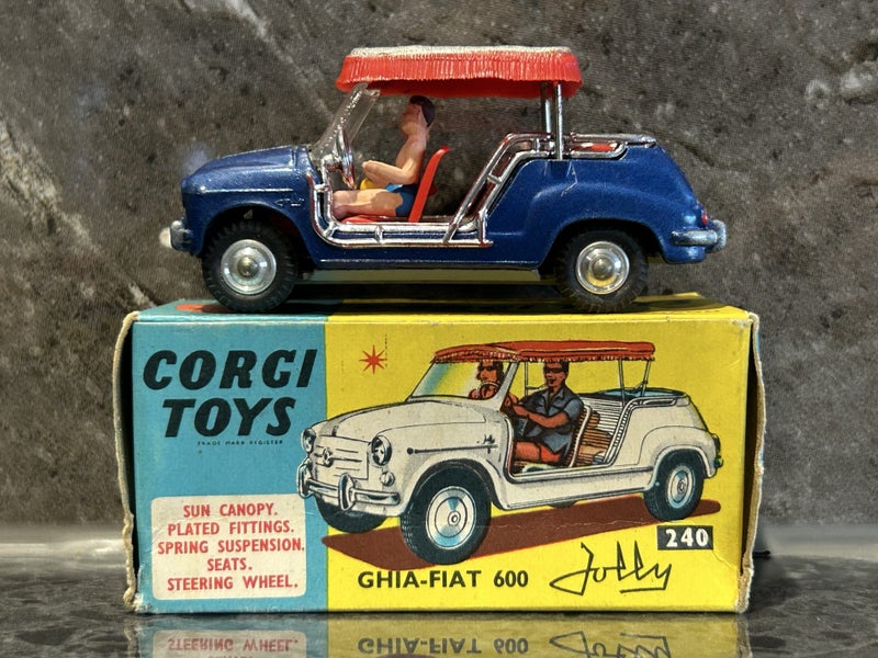 $1 Reserve GHIA FIAT 600. No.240 CORGI TOYS. Made in GT BRITAIN. 1/43 #299 Carousel 1