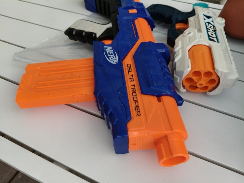 NERF Delta Trooper Elite & X shot Carousel 2