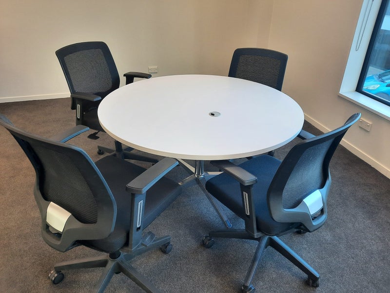 Meeting Room table & chairs Carousel 1
