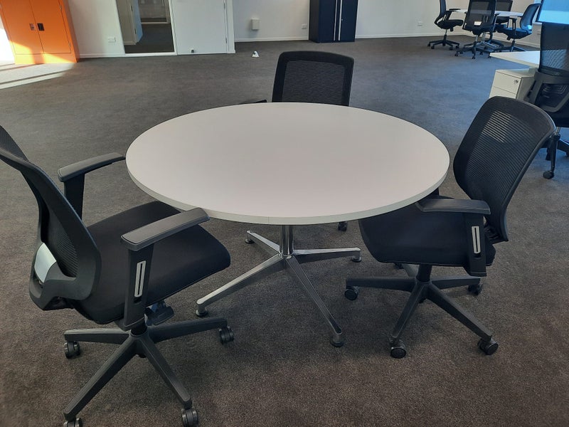 Meeting Room table & chairs Carousel 1