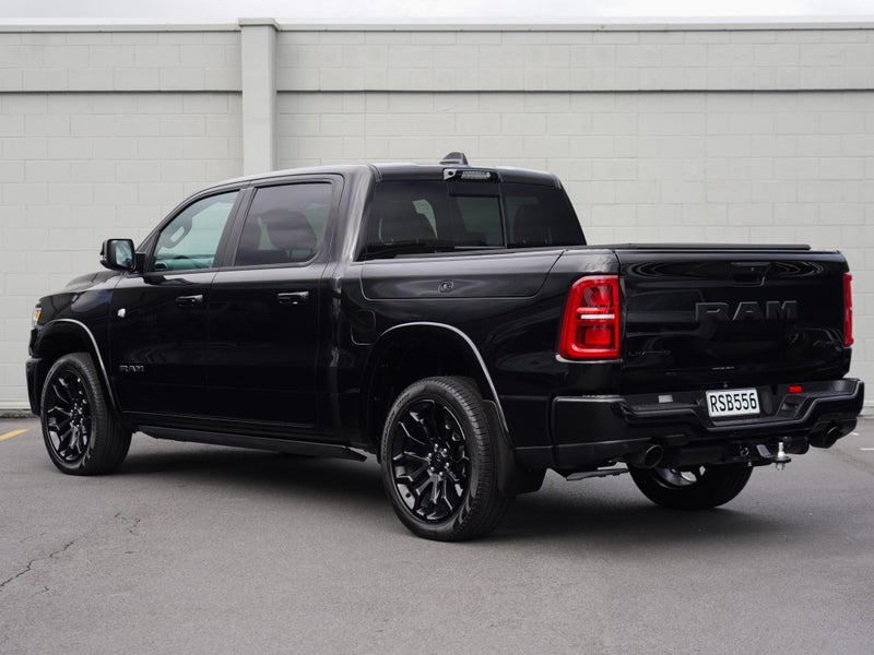 2025 Ram 1500 DT Limted RB Night Edition 3.0P 4WD, photo 2