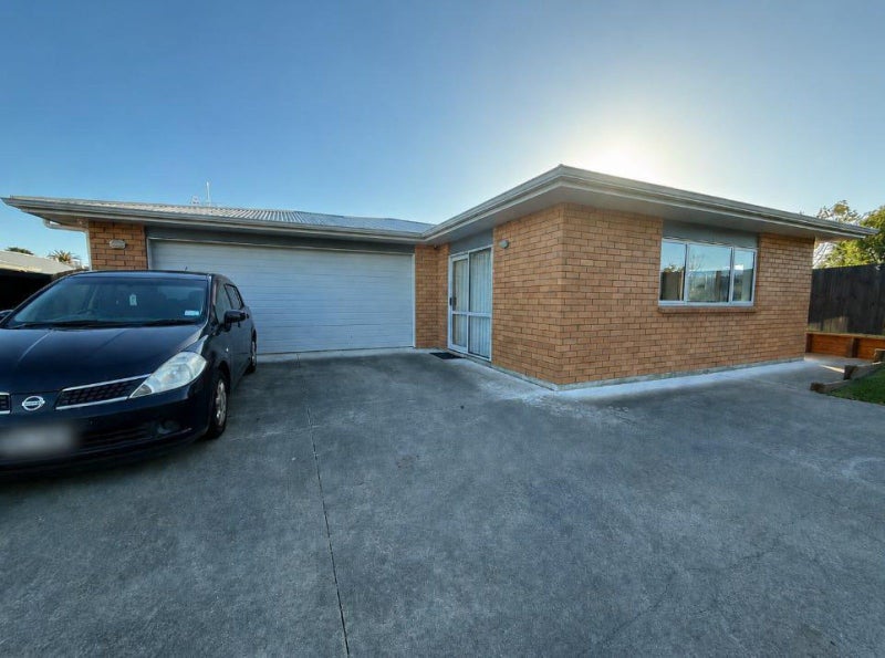 Image 1 of 20
