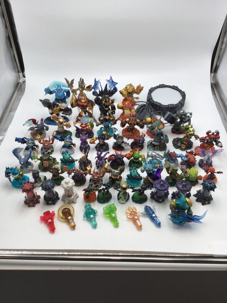 * Huge Bulk Skylanders Lot w/ Portal $1 RES! * Carousel 1