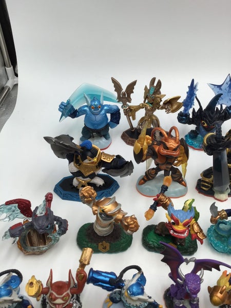 * Huge Bulk Skylanders Lot w/ Portal $1 RES! * Carousel 2
