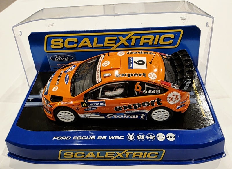 Scalextric Ford Focus RS WRC, 4WD No 6 Carousel 2