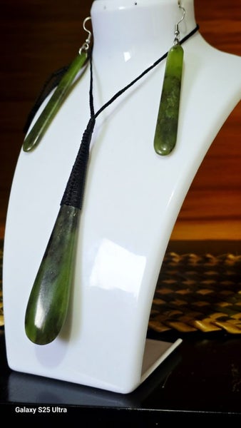 Pounamu /Greenstone Carousel 2