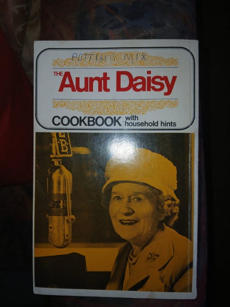 Aunt Daisy cook books 4 Carousel 2