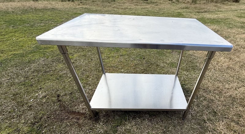Commercial S/S Bench with Shelf Carousel 1